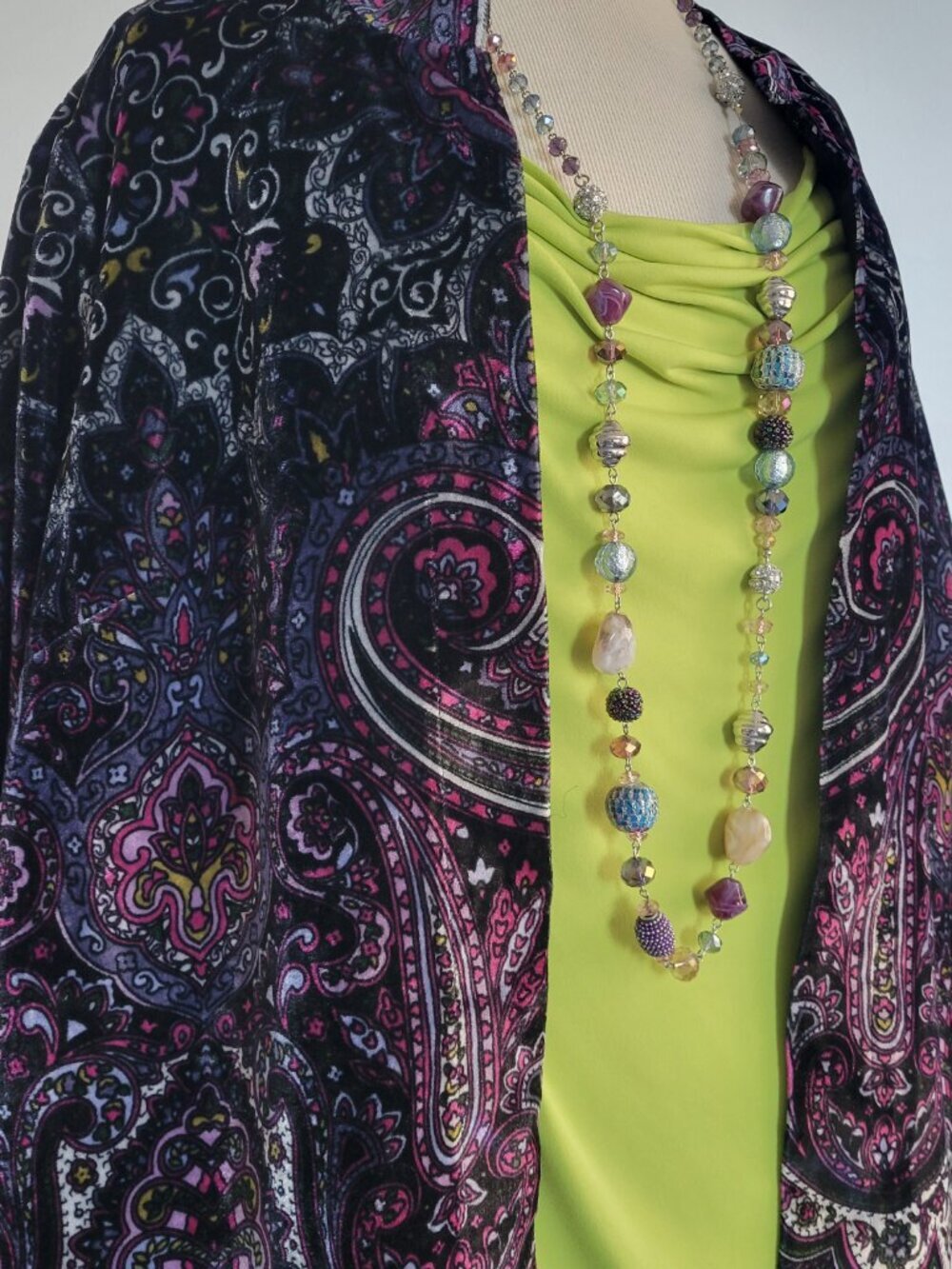Laura Ashley Exquisite Art-to-Wear Black Velvet Paisley Lined Jacket - Picture 10 of 15